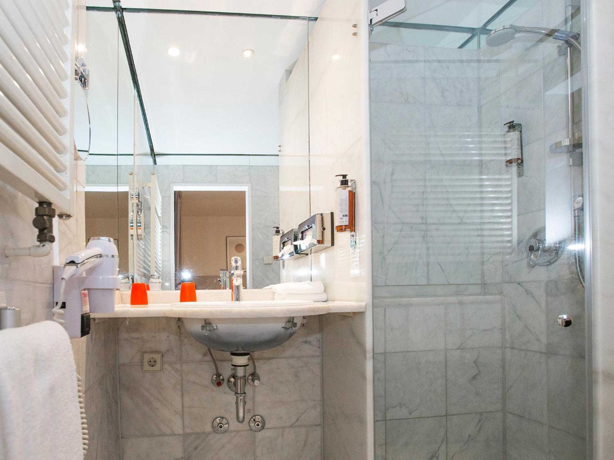 Dormero Hotel Bargenturm Lueneburg エクステリア 写真